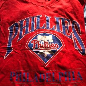 Men’s Red Philadelphia Phillies T-shirt